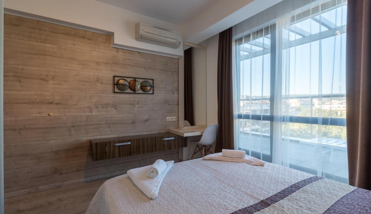 City Apartments Triumph Varna Buitenkant foto