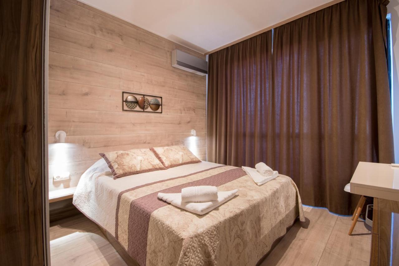 City Apartments Triumph Varna Buitenkant foto