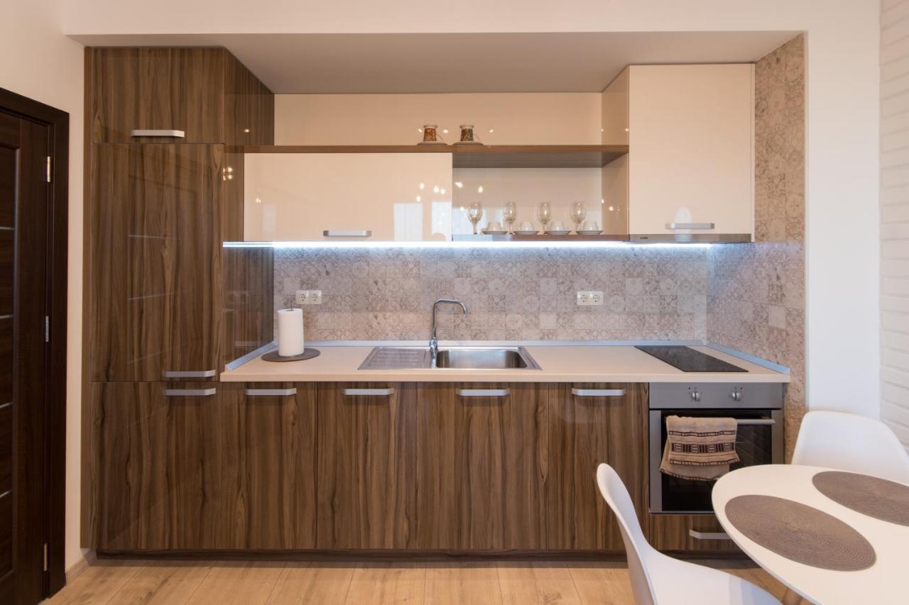City Apartments Triumph Varna Buitenkant foto